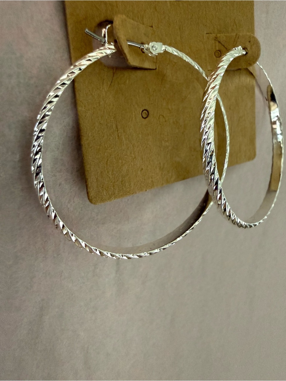 Source Unknown Silver Textured Twisted Hoop Earrings - Picture 4 of 10